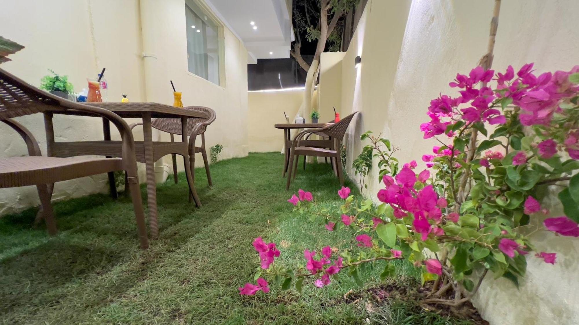 Pyramids Vista Inn Kafrat al Jabal Экстерьер фото